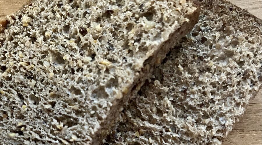 glutenfreies, saftiges Keto Brot von Balviten