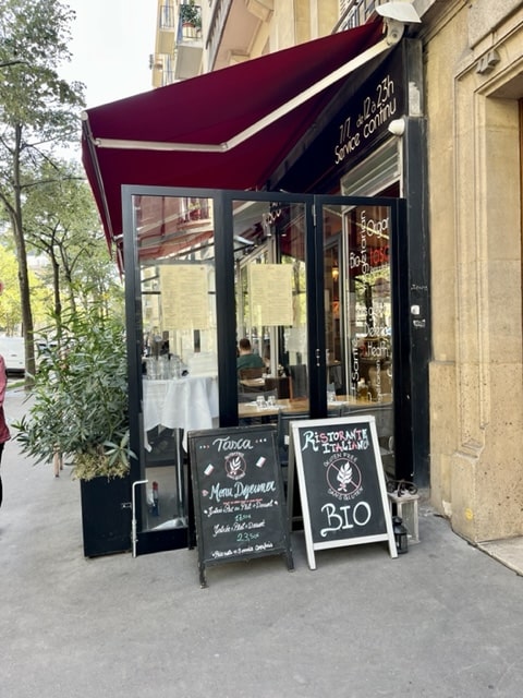 Tasca Restaurant, das glutenfrei in Paris ist, die Außenansicht.