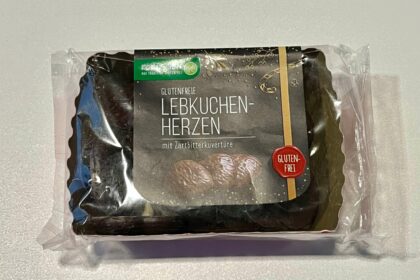 Glutenfreie Lebkuchenherzen von Poensgen schmecken sehr nelkig und lecker.